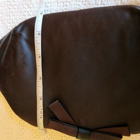 Vintage 1950's Black Taffeta with Gold like Clasp Closure Elegant Bow Clutch Bag - Picture 5 of 6